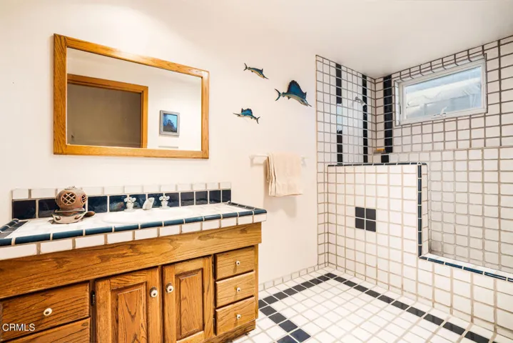 801 Ocean Dr Oxnard CA 93035-large-022-0