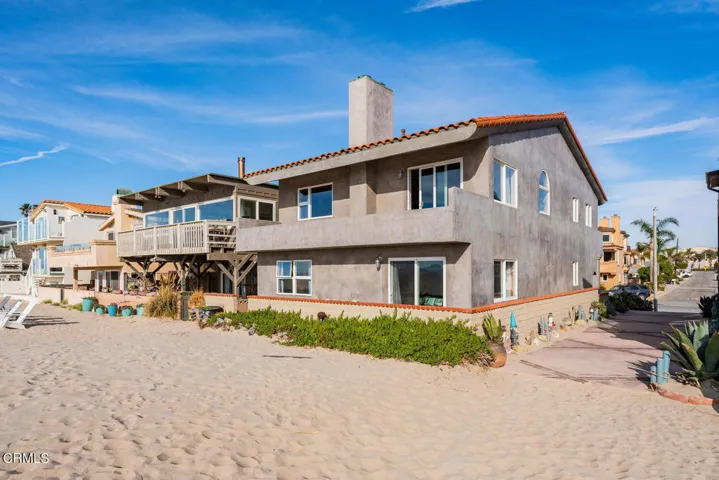 801 Ocean Dr Oxnard CA 93035-large-032-0