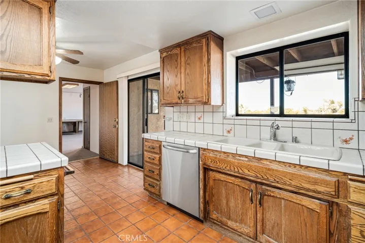 2753 W Avenue N8, Palmdale, California 93551