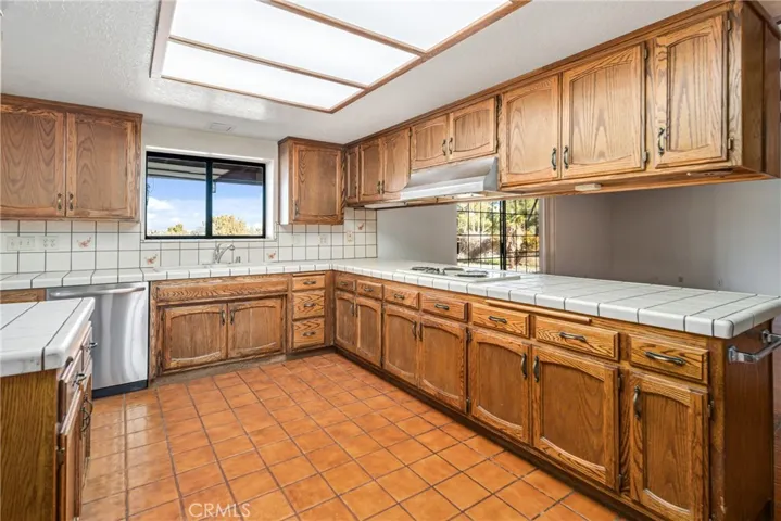 2753 W Avenue N8, Palmdale, California 93551