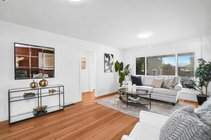 18717 Crest Ave, Castro Valley, California 94546
