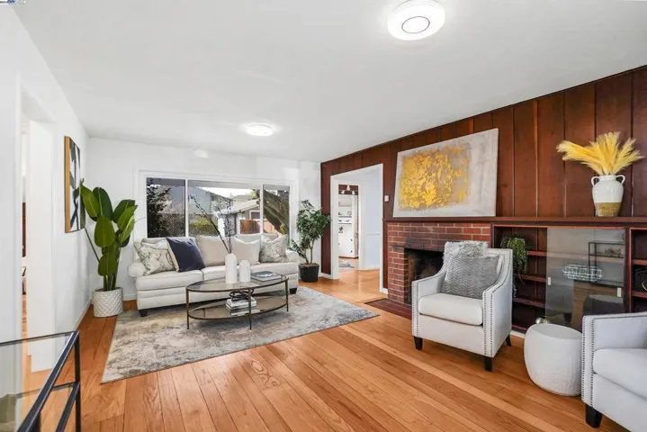 18717 Crest Ave, Castro Valley, California 94546