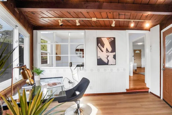 18717 Crest Ave, Castro Valley, California 94546