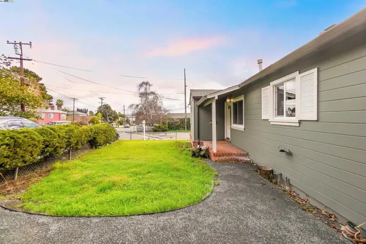 18717 Crest Ave, Castro Valley, California 94546