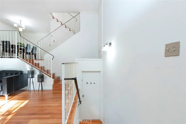 10141 Samoa Avenue 2, Tujunga, California 91042