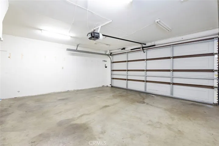 10141 Samoa Avenue 2, Tujunga, California 91042