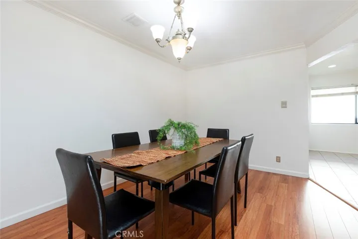 10141 Samoa Avenue 2, Tujunga, California 91042