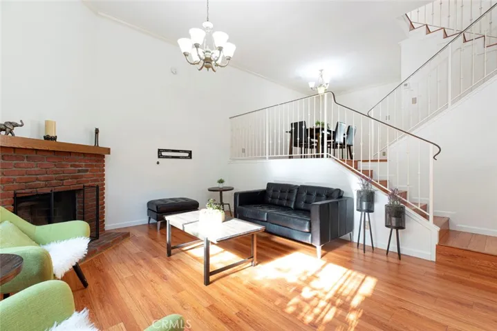 10141 Samoa Avenue 2, Tujunga, California 91042