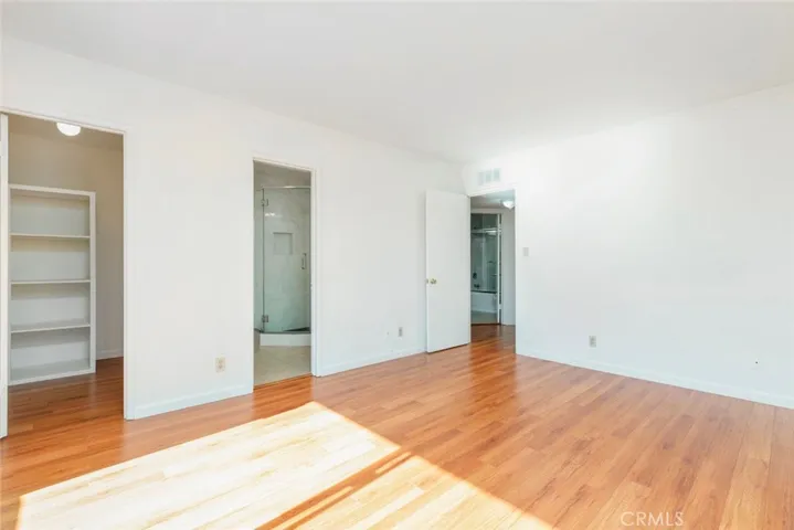 10141 Samoa Avenue 2, Tujunga, California 91042