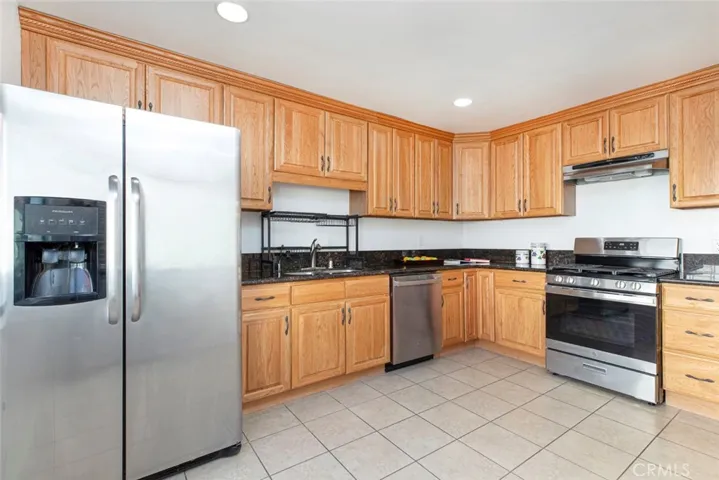 10141 Samoa Avenue 2, Tujunga, California 91042
