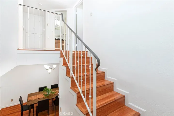 10141 Samoa Avenue 2, Tujunga, California 91042