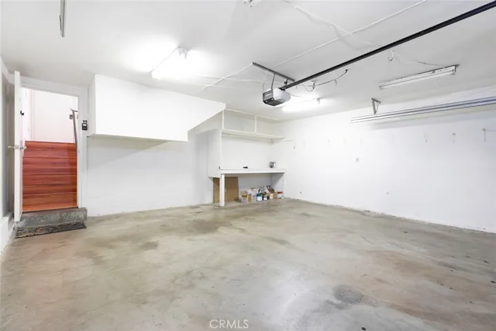 10141 Samoa Avenue 2, Tujunga, California 91042