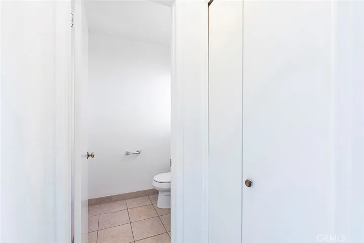 10141 Samoa Avenue 2, Tujunga, California 91042