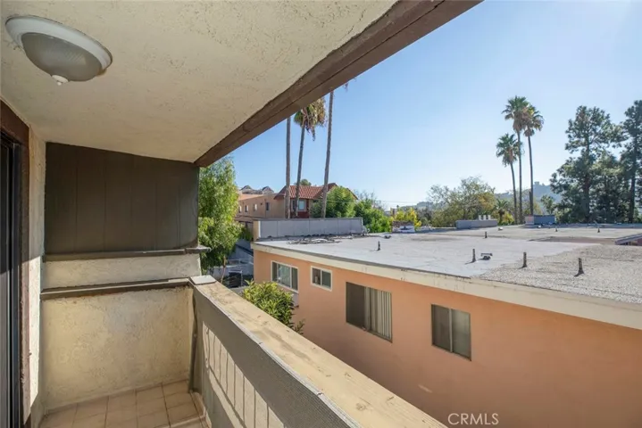 10141 Samoa Avenue 2, Tujunga, California 91042