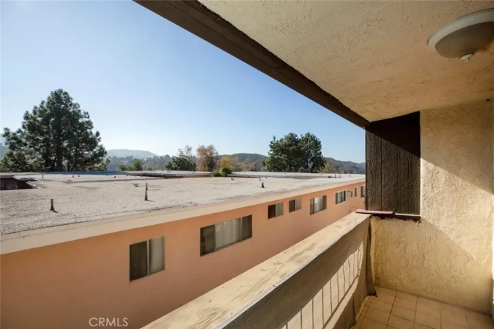 10141 Samoa Avenue 2, Tujunga, California 91042