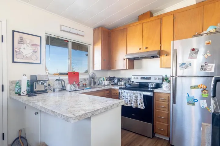 147 12th Street, Pacific Grove, California 93950