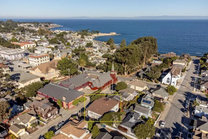 147 12th Street, Pacific Grove, California 93950