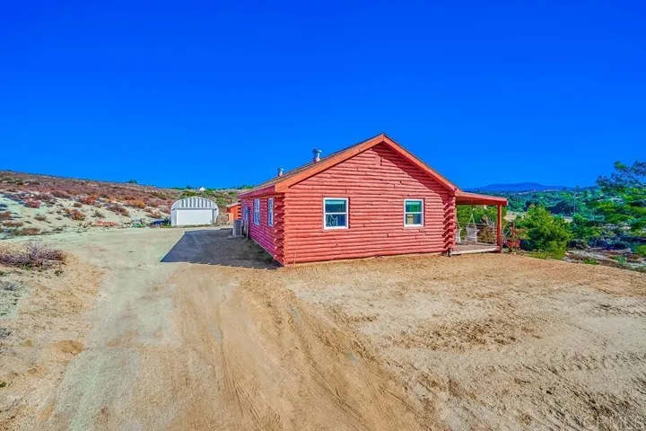 40270 Calle Vecina, Temecula, California 92592
