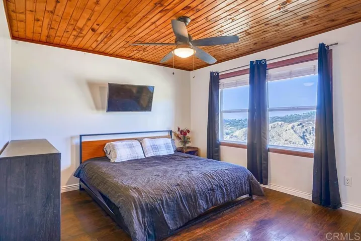 40270 Calle Vecina, Temecula, California 92592