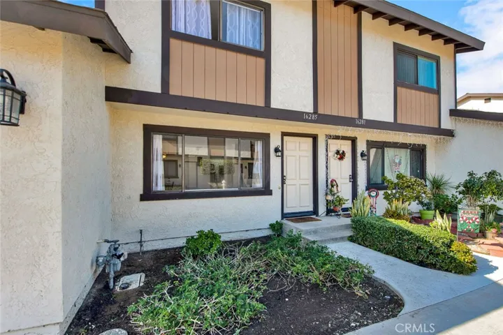 16285 S Summerview Cir 5, Santa Ana, California 92704