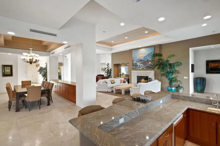 Club Terrace Drive