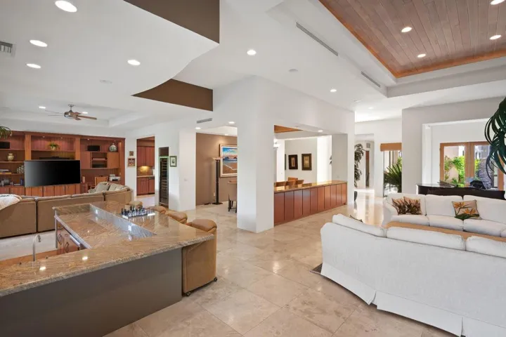 Club Terrace Drive