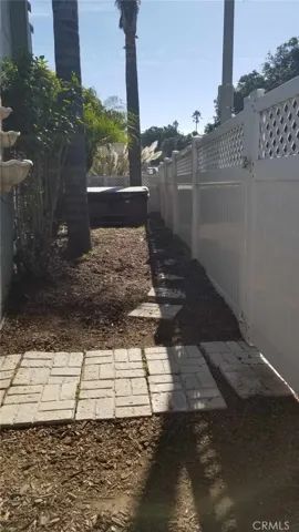 Inside gate side yard spa