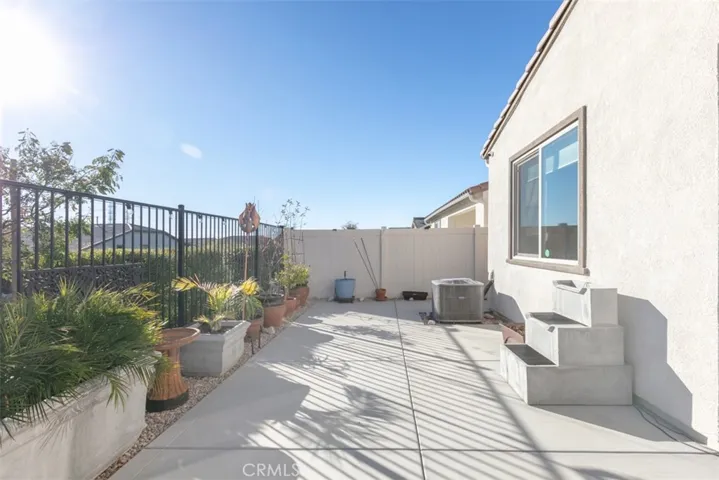 1525 Summerfield Way, Beaumont, California 92223