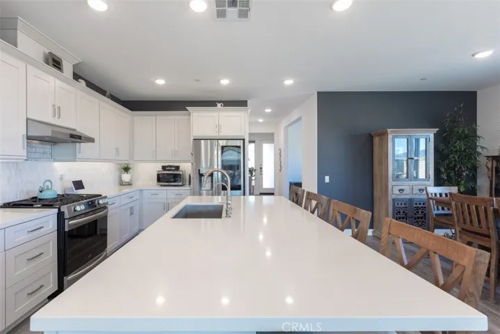 1525 Summerfield Way, Beaumont, California 92223
