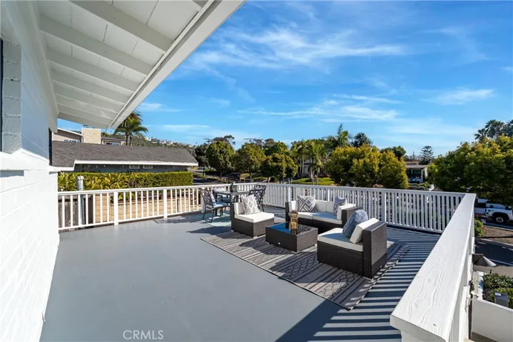 116 W Avenida Valencia, San Clemente, California 92672