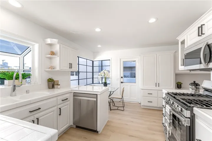 116 W Avenida Valencia, San Clemente, California 92672