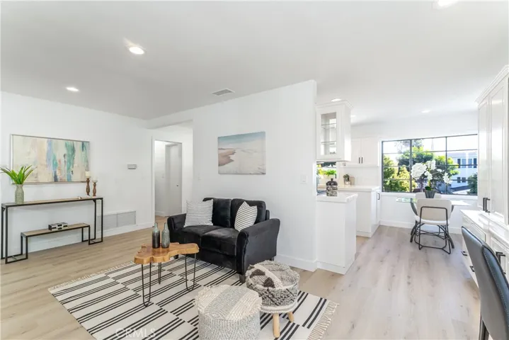 116 W Avenida Valencia, San Clemente, California 92672