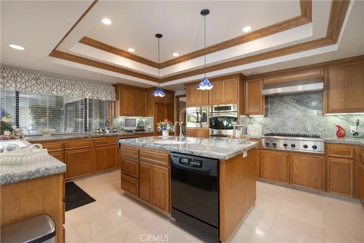 Large Island Counter