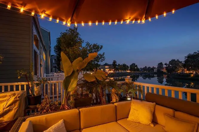 816 Sovereign Way, None, California 94065