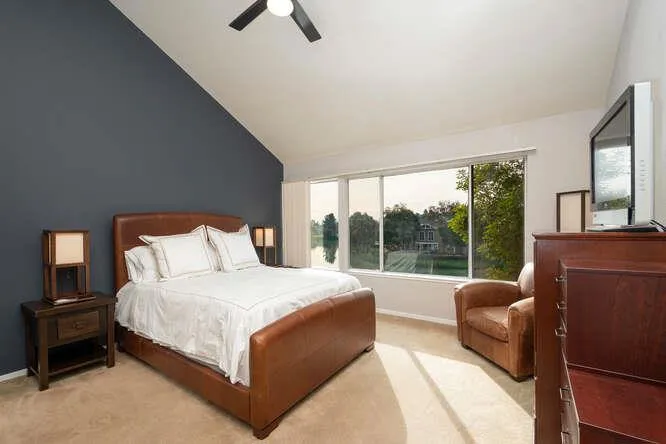 816 Sovereign Way, None, California 94065