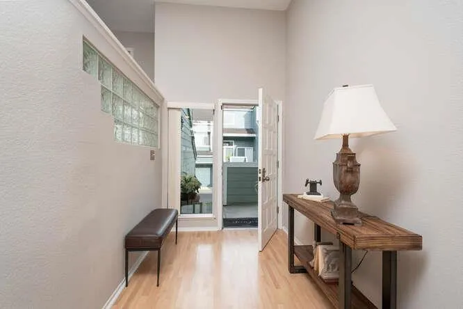 816 Sovereign Way, None, California 94065