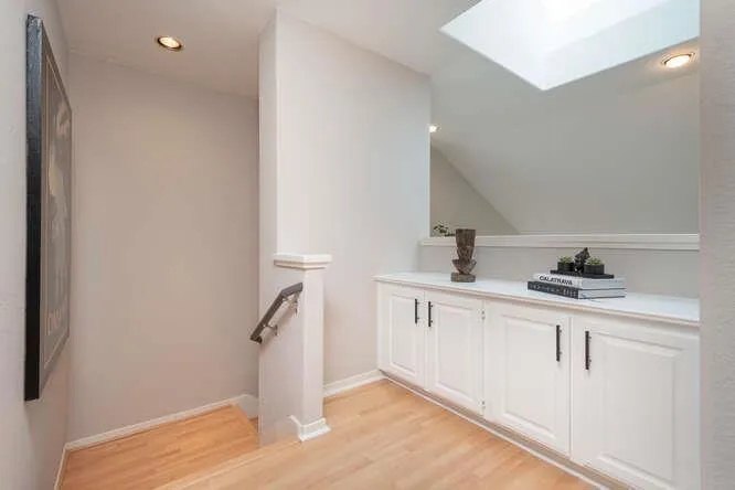 816 Sovereign Way, None, California 94065