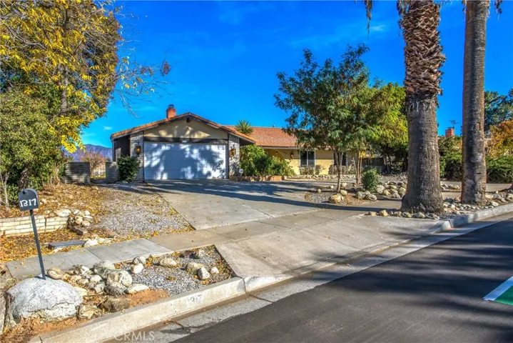 1317 5th Avenue, Redlands, California 92374