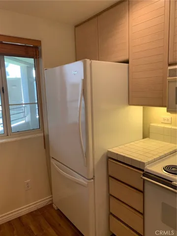 2243 Martin 214, Irvine, California 92612