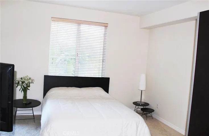 2243 Martin 214, Irvine, California 92612
