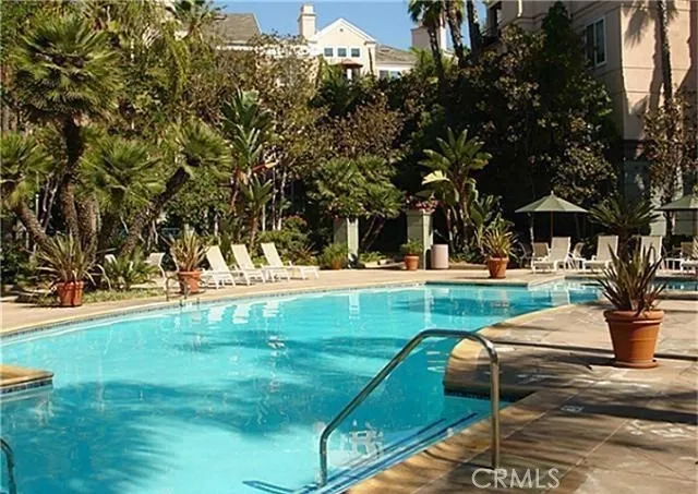 2243 Martin 214, Irvine, California 92612