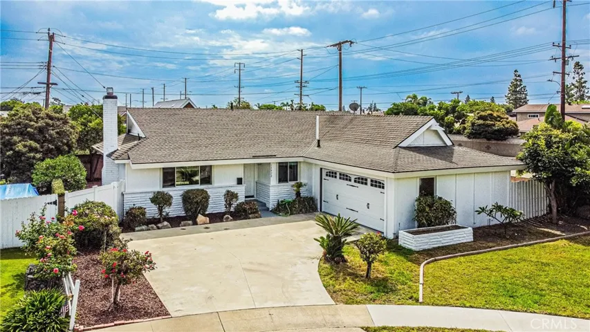 15972 Wicklow Lane, Huntington Beach, California 92647