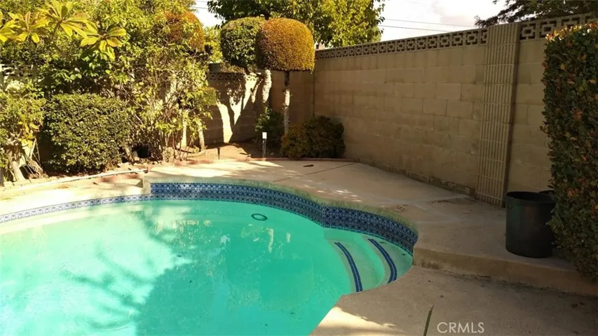 Pool2