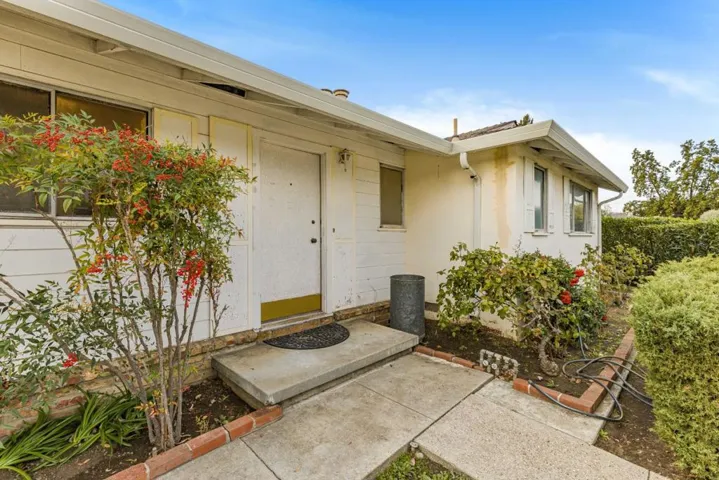 1704 Walnut Drive, Mountain View, California 94040