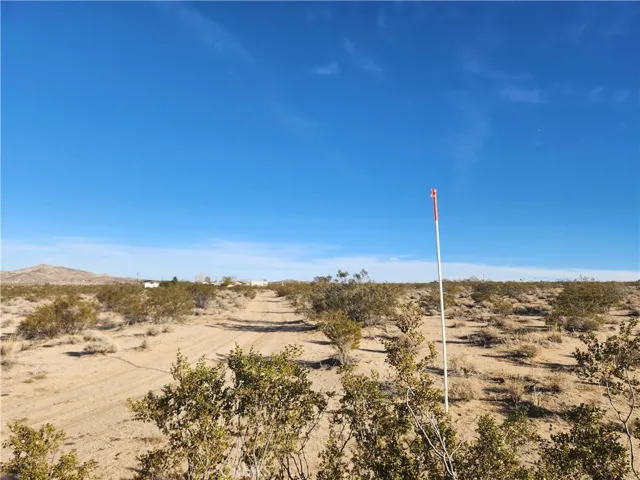 4900 Hacienda Road, Landers, California 92285