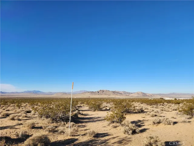 4900 Hacienda Road, Landers, California 92285