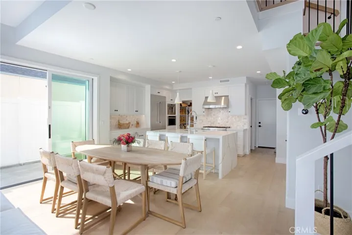 109 Onyx Avenue, Newport Beach, California 92662