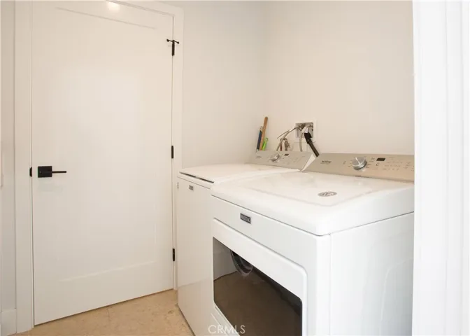 109 Onyx Avenue, Newport Beach, California 92662