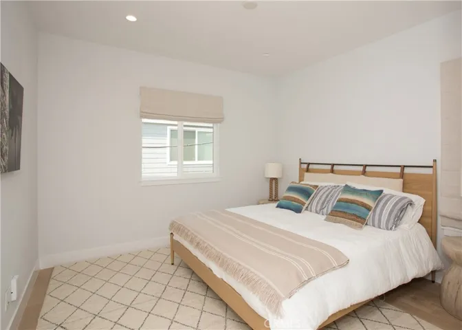 109 Onyx Avenue, Newport Beach, California 92662