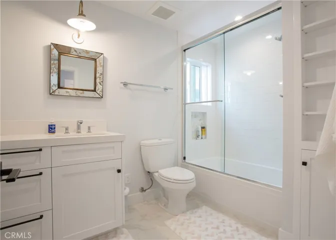 109 Onyx Avenue, Newport Beach, California 92662